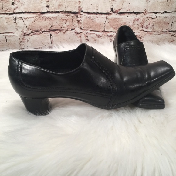 Franco Sarto Shoes - Franco Sarto Black leather heeled shoes 7.5